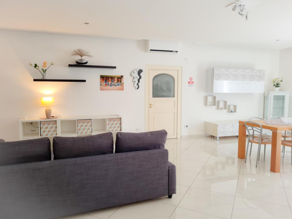 Alina Guest House ปาแลร์โม ภายนอก รูปภาพ