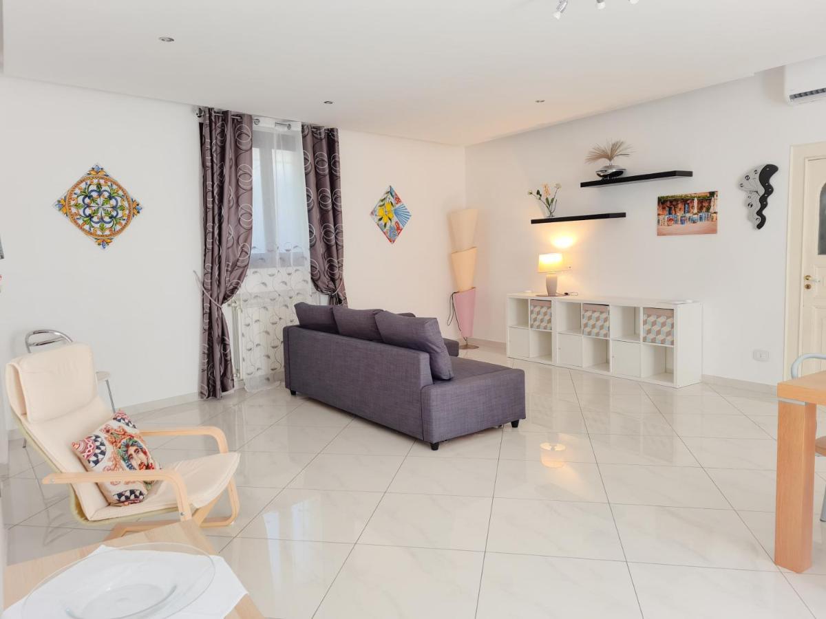 Alina Guest House ปาแลร์โม ภายนอก รูปภาพ
