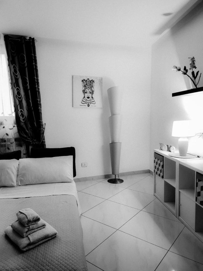Alina Guest House ปาแลร์โม ภายนอก รูปภาพ
